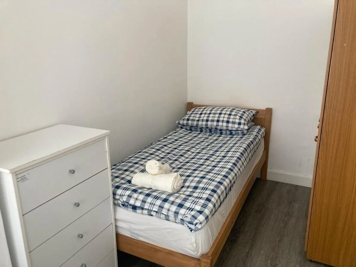 Spacious City Center Main Door 3 Bedrooms Flat Appartement Edinburgh